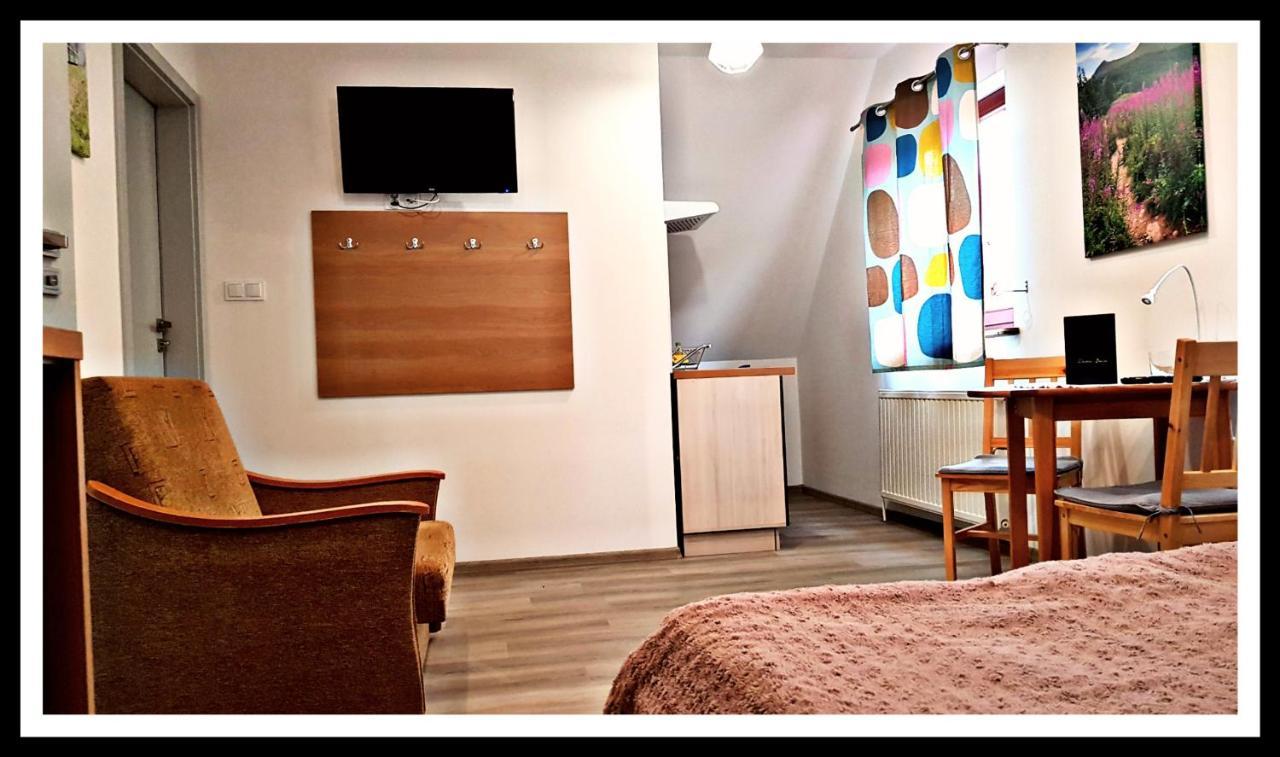 Lesne Berdo Przyslup Bed & Breakfast ชิสนา ภายนอก รูปภาพ