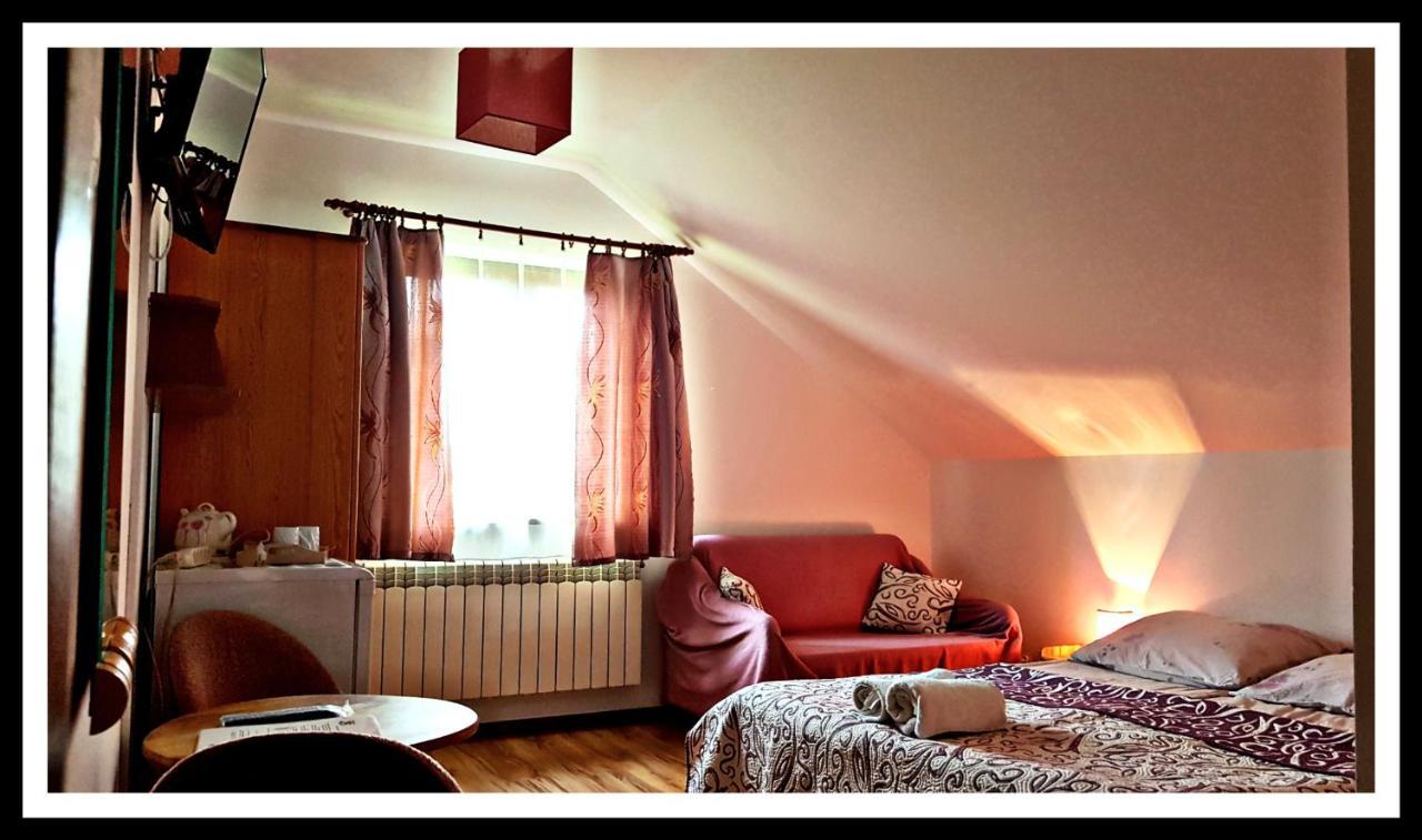 Lesne Berdo Przyslup Bed & Breakfast ชิสนา ภายนอก รูปภาพ