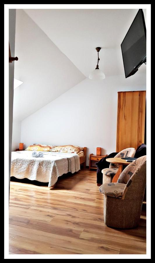 Lesne Berdo Przyslup Bed & Breakfast ชิสนา ภายนอก รูปภาพ